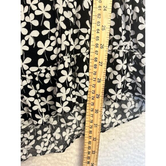 Who What Wear Romper Shorts Ruffle Black White Clover Floral Size Medium - Picture 5 of 8